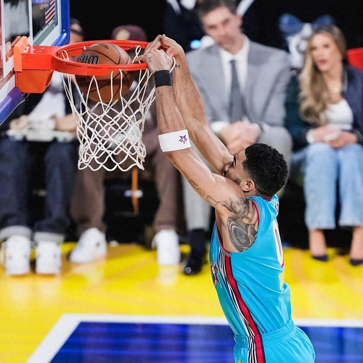 内马尔巅峰对决，塔图姆与60激战公牛分钟，绝杀胜负难料！